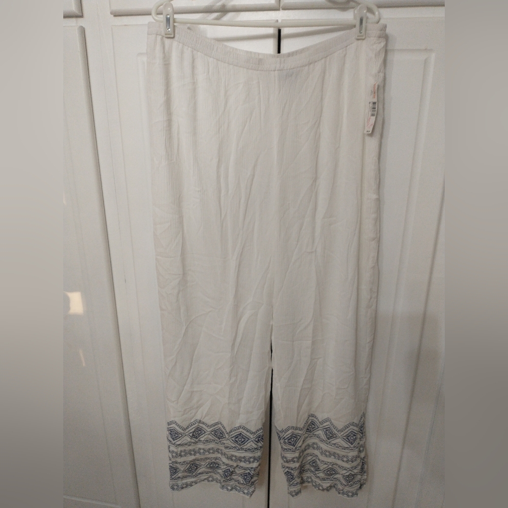 Wide leg plus size palazzo pants